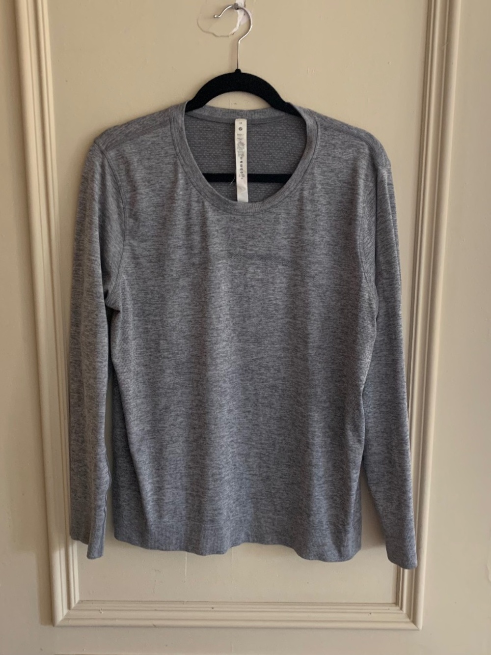 Lululemon Swiftly Tech Long-Sleeve Shirt 2.0 Hip Length (12)